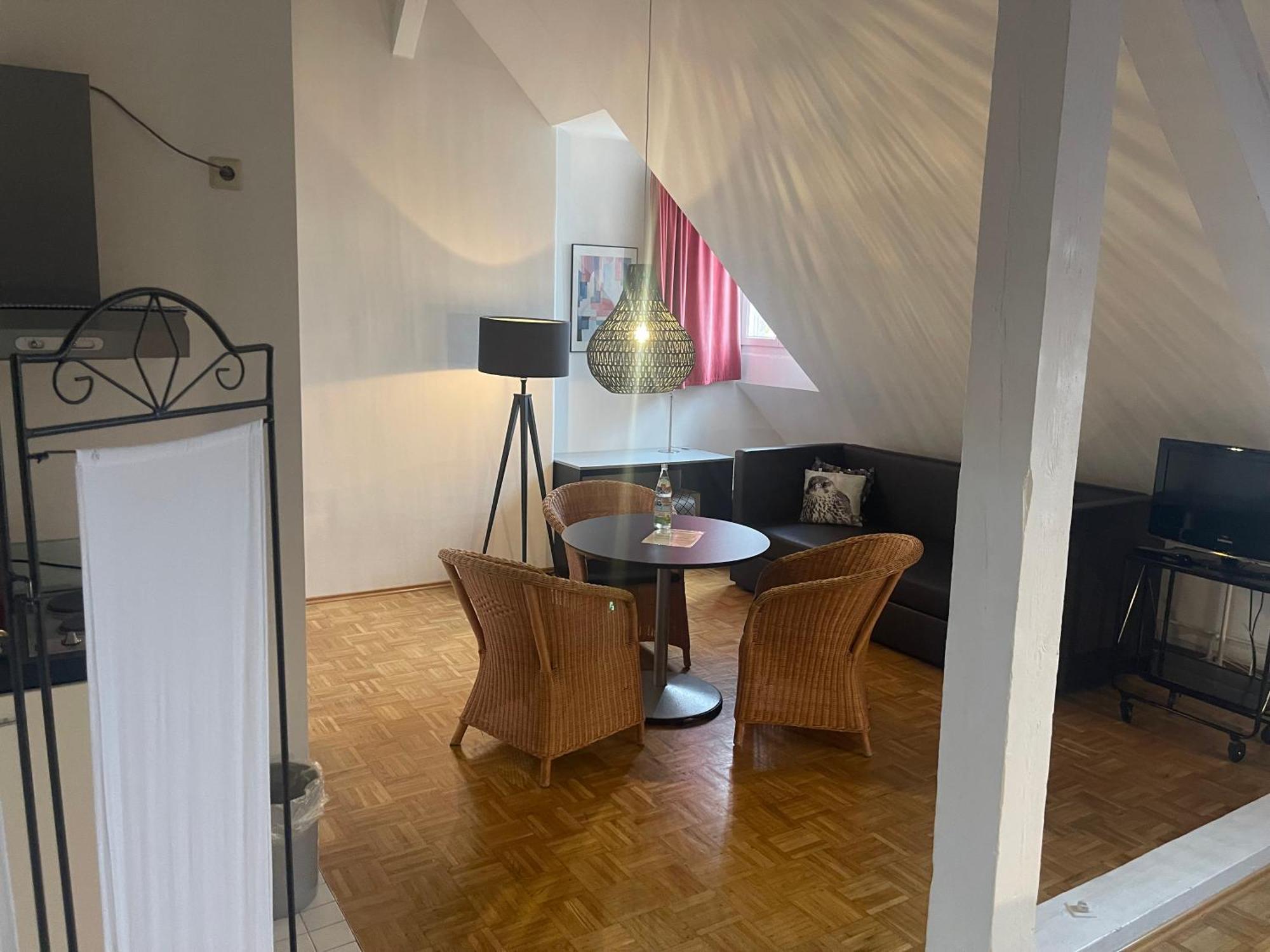 Whliving - Apartments & Studios In คอนสตานซ์ ภายนอก รูปภาพ