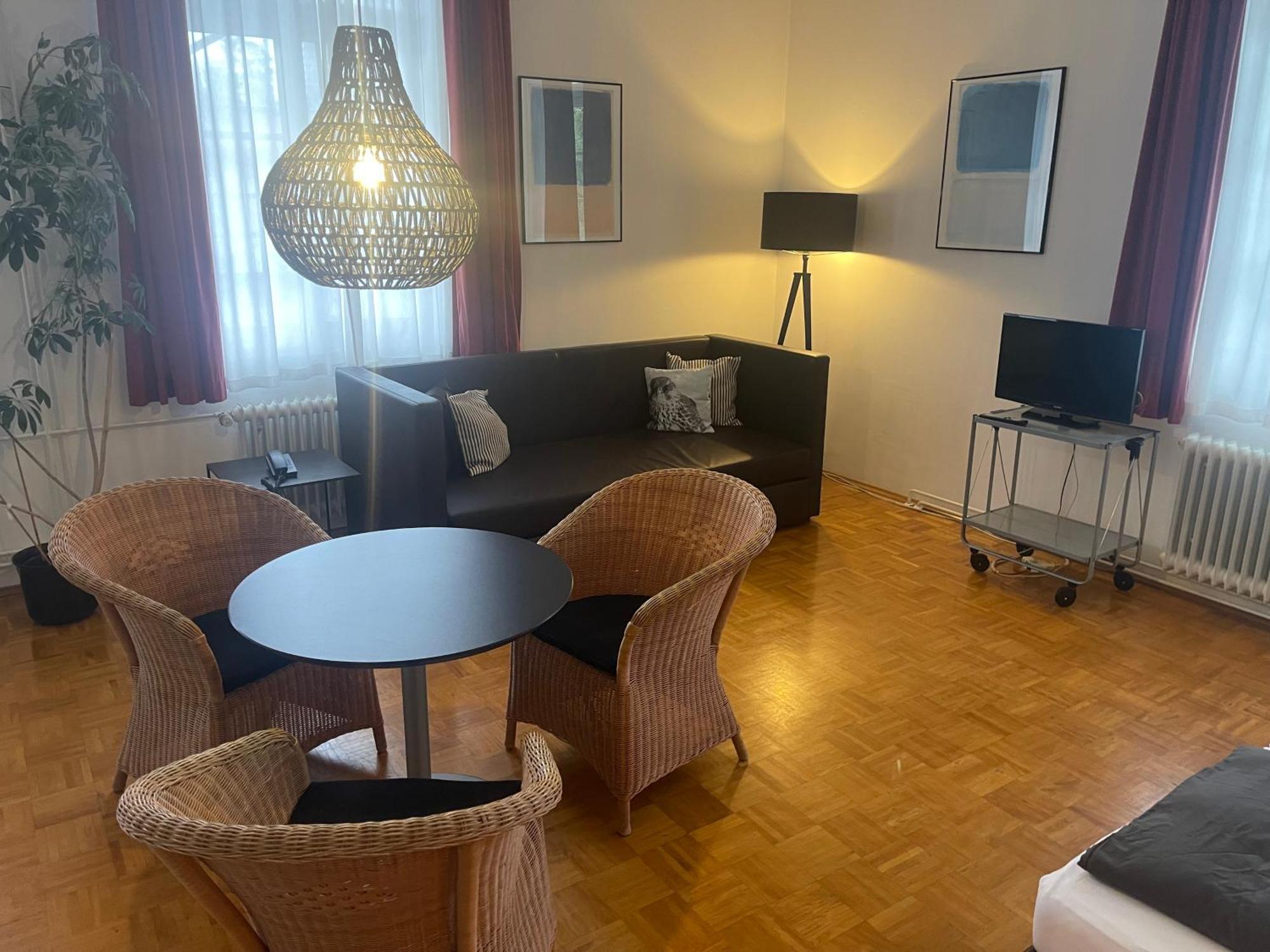 Whliving - Apartments & Studios In คอนสตานซ์ ภายนอก รูปภาพ