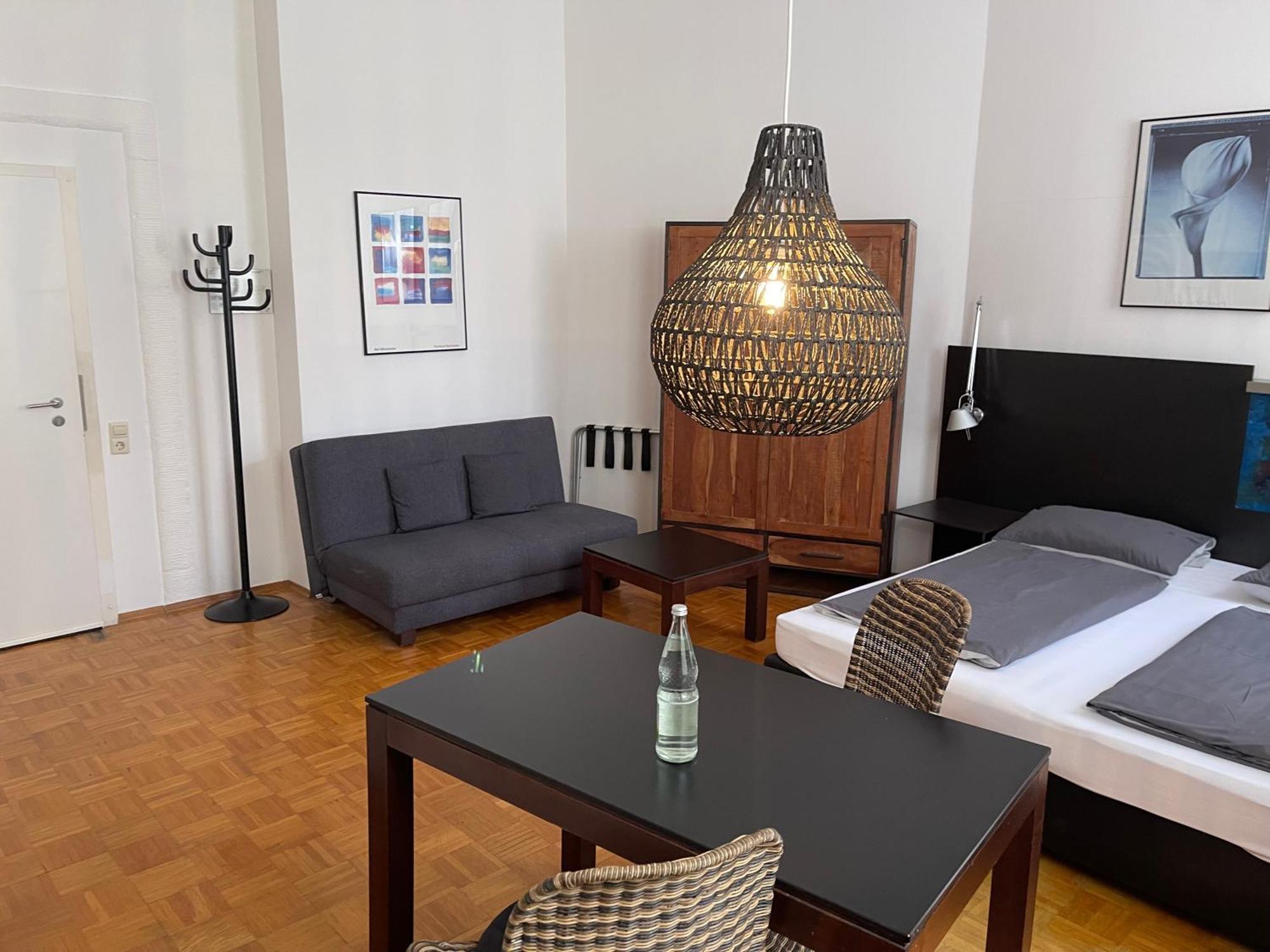 Whliving - Apartments & Studios In คอนสตานซ์ ภายนอก รูปภาพ